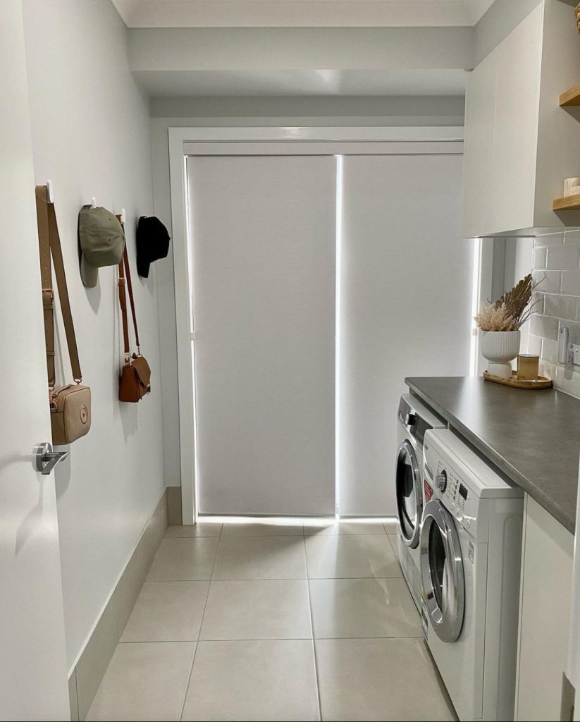 roller-blinds-laundry