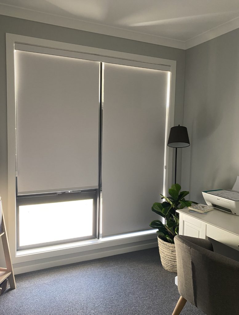 roller-blinds-office